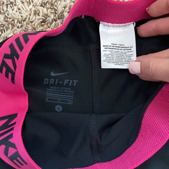 Nike dri fit shorts - Picture 2 of 3